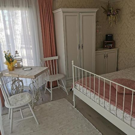 Holiday Home Kolka Kültér fotó
